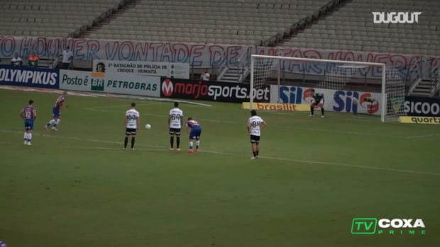 Coritiba's defender becomes goalkeeper to save a 96th minute penalty 